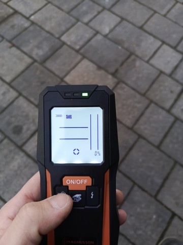 Multidetektor magnusson do wykrywania kabli pod tynkiem