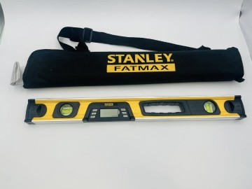 Poziomnica elektroniczna STANLEY Fatmax