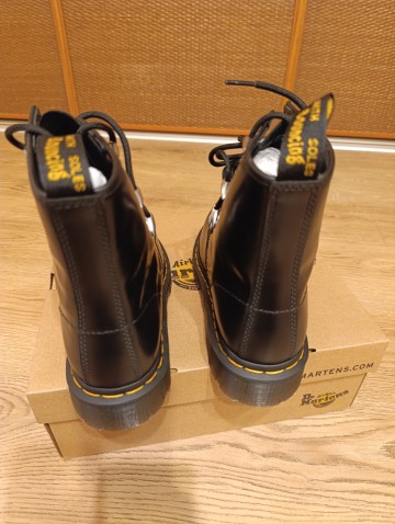 Dr. Martens Glany 1460 Czarne rozm. eur. 42