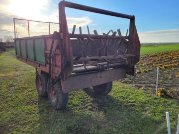 Rozrzutnik obornika Tandem 6 ton