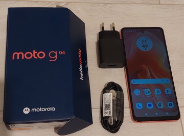 Motorola Moto G04 4+64 GB jak nowa