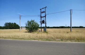 Sprzedam dużą działkę z warunkami zabudowy w okolicy lasów