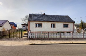 Sprzedam lub zamienię mały dom z budynkiem gosp. - Krzymów