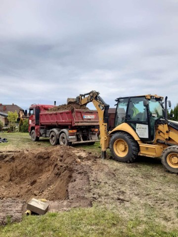 Usługi: Koparko-Ładowarką Minikoparką Koparką obrotową  Tran