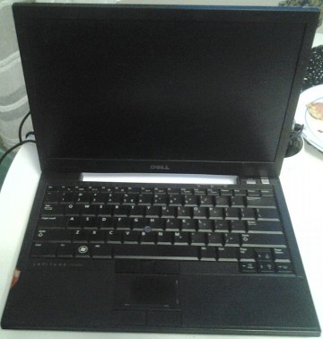 Laptopy: HP i Dell