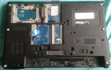 Laptopy: HP i Dell