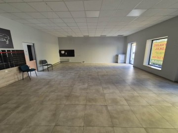 Wynajmę lokal na parterze, pow. 110m2, ul. 11 Listopada