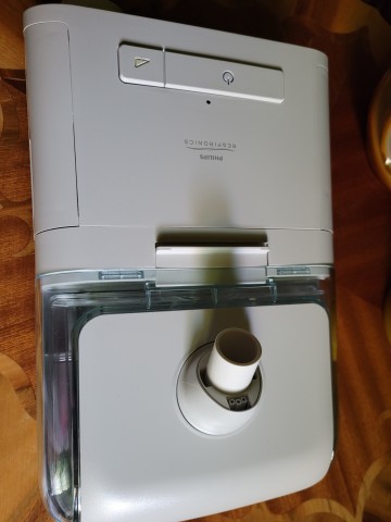 Aparat Philips RESPIRONICS do wspomagania oddychania