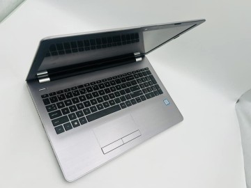 Laptop HP 3168NGW 4 GB/1 TB