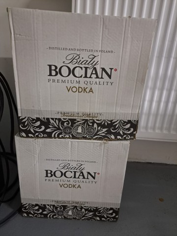 WÓDKA BOCIAN 0,7 l 15 butelek