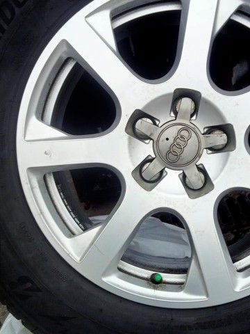 Koła zimowe audi Q5 235/65 R17 5x112