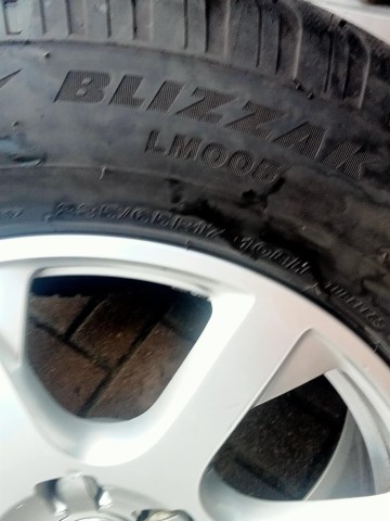 Koła zimowe audi Q5 235/65 R17 5x112