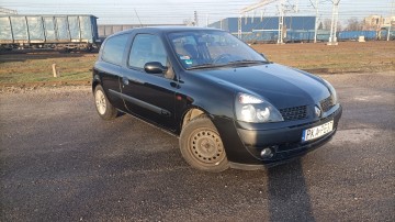 Renault Clio 1.2 16v 75 km benzyna po lekkiej kolizji