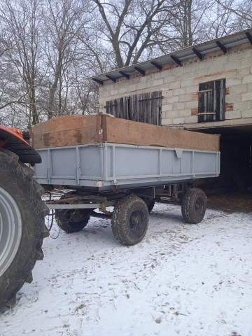 Sprzedam przyczepę AUTOSAN D 732