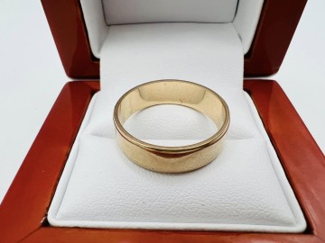 Złota obrączka  Próba 585 Waga: 4.65 g