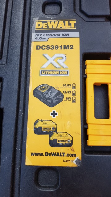 Pilarka tarczowa DeWalt DCS391M2