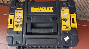 Pilarka tarczowa DeWalt DCS391M2