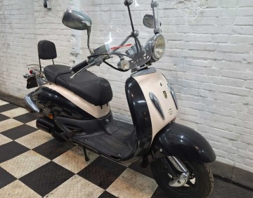 Skuter BTC Grande Retro . Jak Vespa. Zadbany.