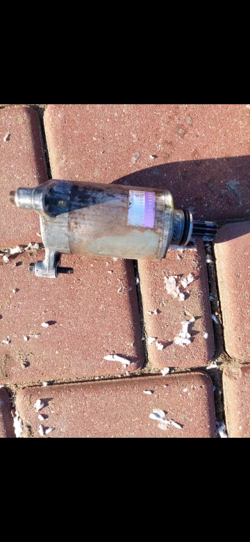 Sprzedam lampy dalekosiężne. Rozrusznik toyota corolla.rozru