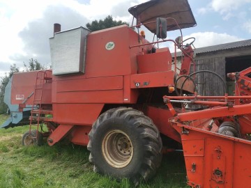 Sprzedam kombajn zbożowy Bizon 56