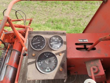 Sprzedam kombajn zbożowy Bizon 56