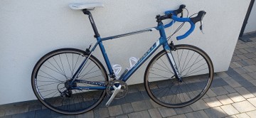 Rower szosowy Giant Defy 4
