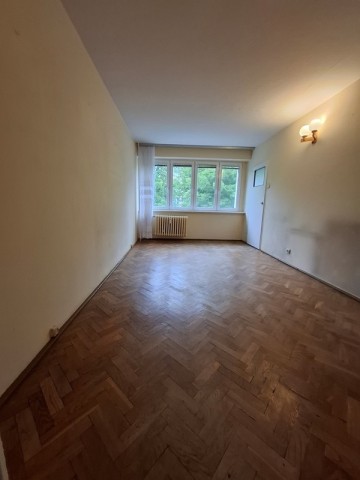 Sprzedam mieszkanie-2piętro-Konin, ul.11Listopada(Vos.)