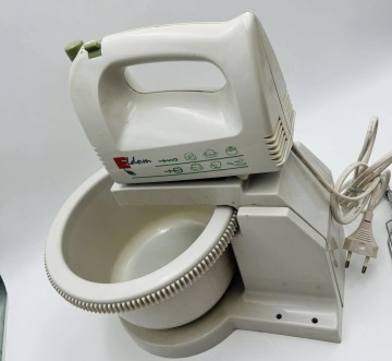 Robot kuchenny z misą Eldom R4M