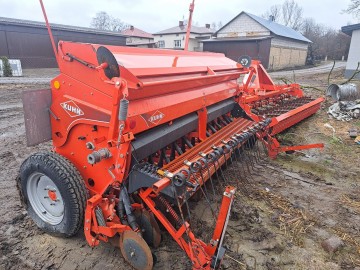 kuhn premia 300 talerzowy