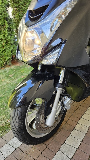 Yamaha Majesty/MBK Skyliner 2 kaski gratis