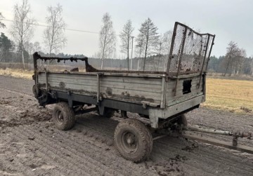 Rozrzutnik obornika dwuosiowy agromet czarna białostocka