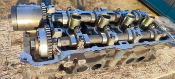 Głowica do nissana primery P11 1.8