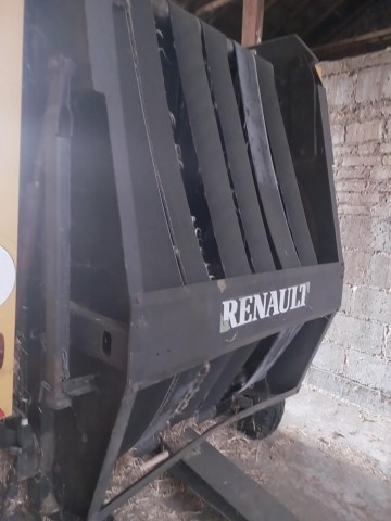 Presa renault Riviera
