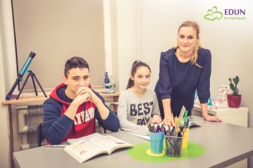 J. polski, j. angielski, biologia, chemia, fizyka, matem...