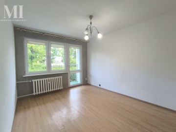 Mieszkanie 33m2, parter z balonem