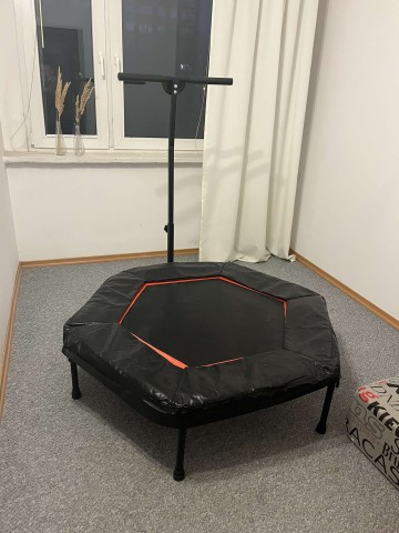 TRAMPOLINA FITNESS