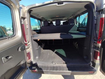 Wynajem bus 9 osobowy Renault Trafic 1.6DCI LONG laweta