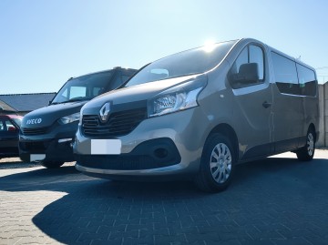 Wynajem bus 9 osobowy Renault Trafic 1.6DCI LONG laweta