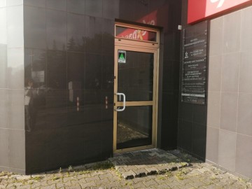 Wynajmę lokal biurowo-usługowy, 1 piętro, ul. Kleczewska 25