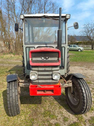 Massey Ferguson 158