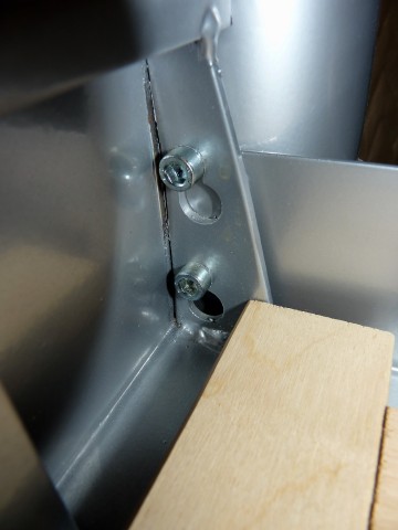 Sprzedam solidne łóżko metalowe ze stelażem. Rozmiar 100x200