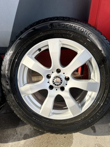 Sprzedam koła felgi 5x114.3 z zimowymi oponami 225/65/17