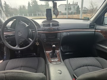 Mercedes w211 E220