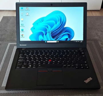 Sprzedam laptop Lenovo x250 16gb ram, i5-5300U, 256 ssd