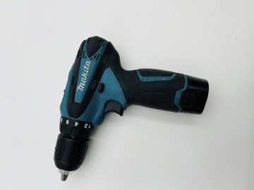 Wkrętarka Makita DF330D komplet