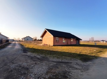 Nowy, parterowy dom z garażem-gm. Rychwał, 20 km od Konina
