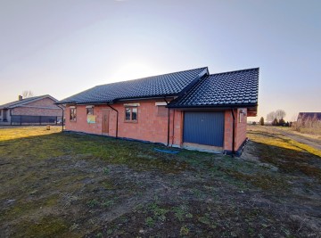 Nowy, parterowy dom z garażem-gm. Rychwał, 20 km od Konina