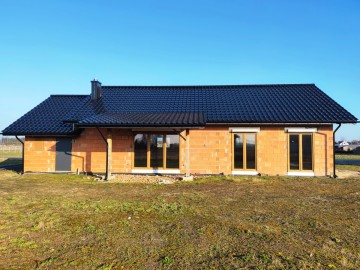 Nowy, parterowy dom z garażem-gm. Rychwał, 20 km od Konina