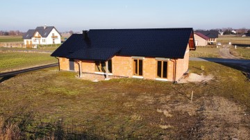 Nowy, parterowy dom z garażem-gm. Rychwał, 20 km od Konina