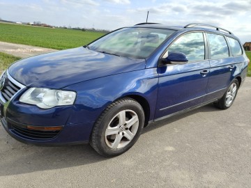 Passat 1,6 tempomat, klimatronic, nawigacja, doinwestowany !